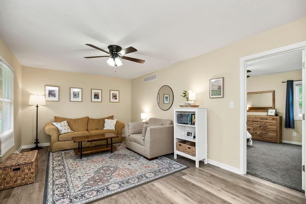 8111 Elizabeth Avenue — photo 4