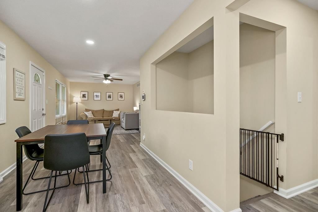 8111 Elizabeth Avenue — photo 9