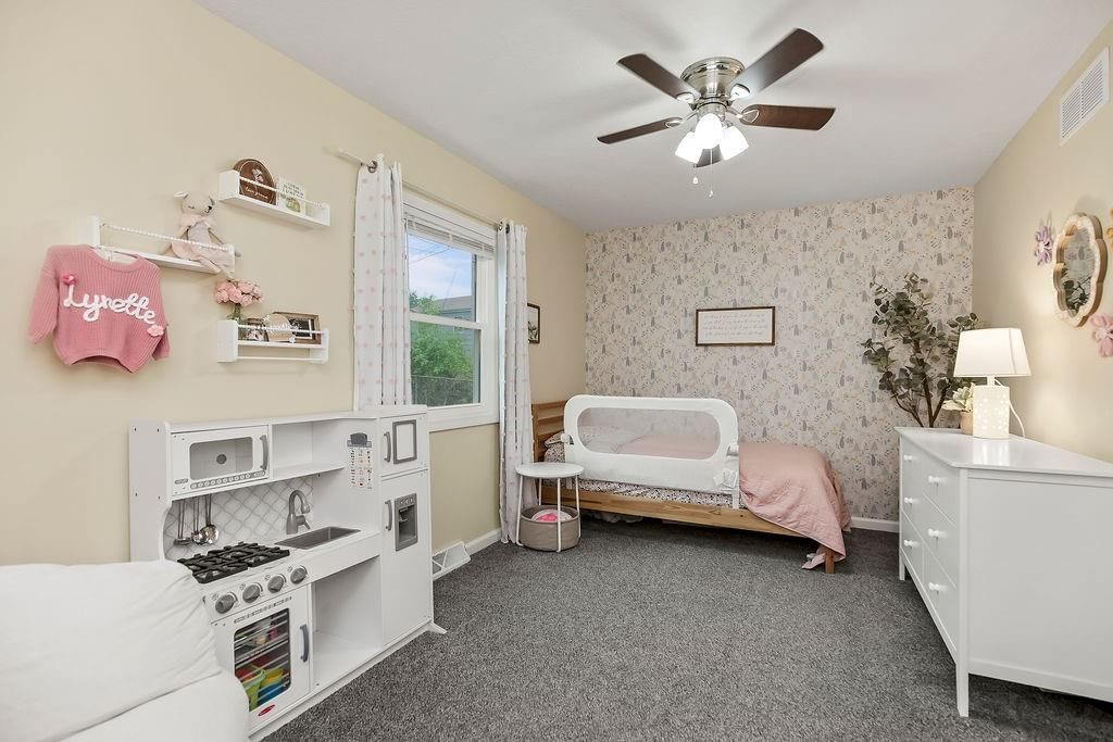 8111 Elizabeth Avenue — photo 13