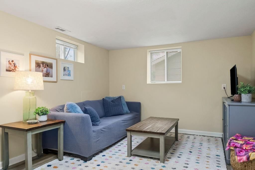 8111 Elizabeth Avenue — photo 21