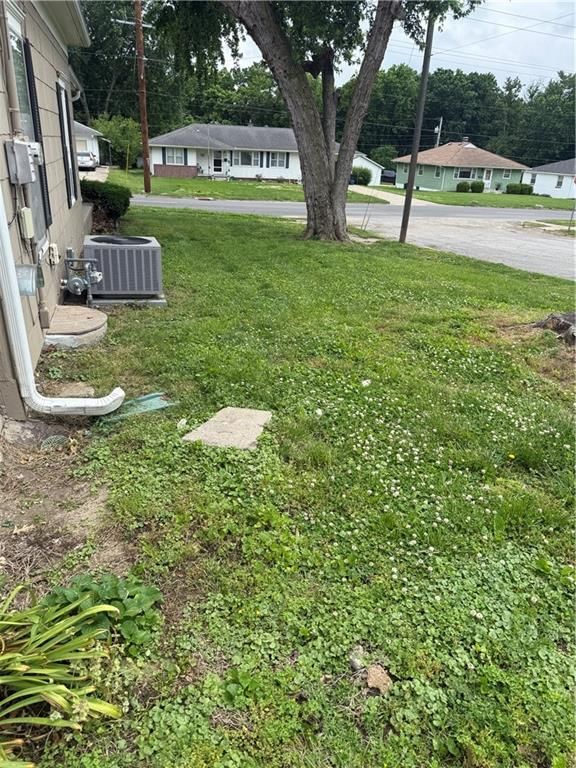 2901 Messanie Street — photo 2