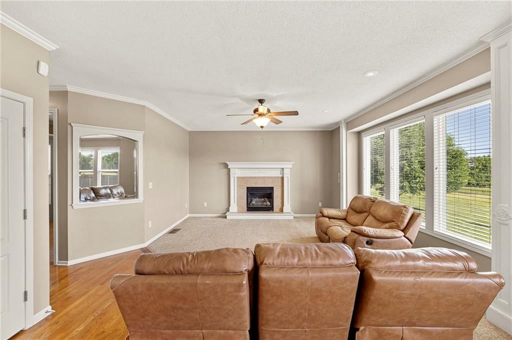 21006 W 48th Street — photo 2