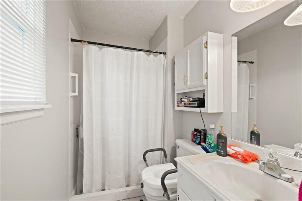 301 SE Alice Street — photo 16