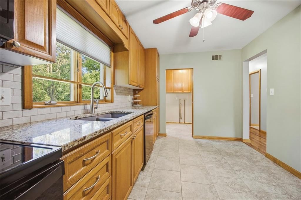 4816 Goodman Street — photo 16