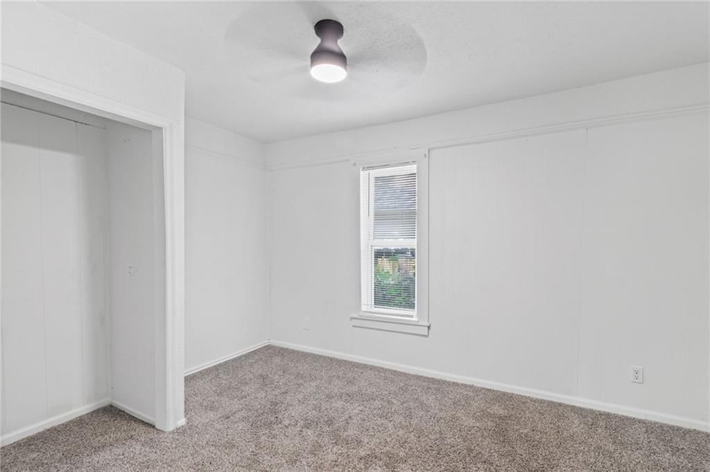 145 E Farmer Street — photo 19