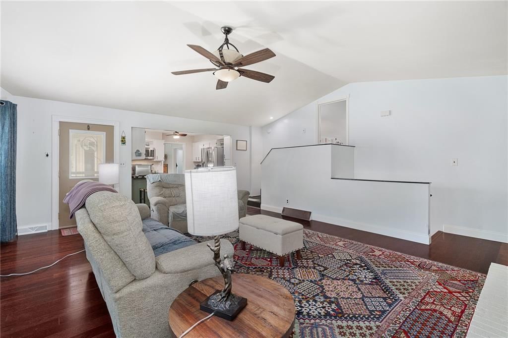 2127 S 15th Street — photo 12