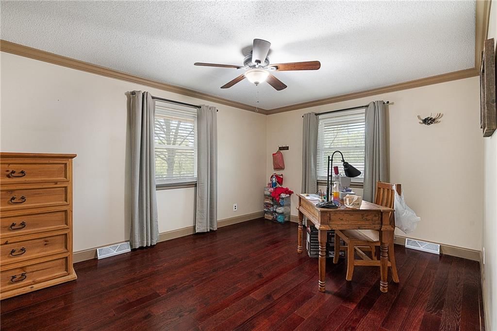 2127 S 15th Street — photo 19