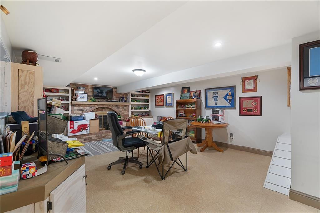 2127 S 15th Street — photo 28