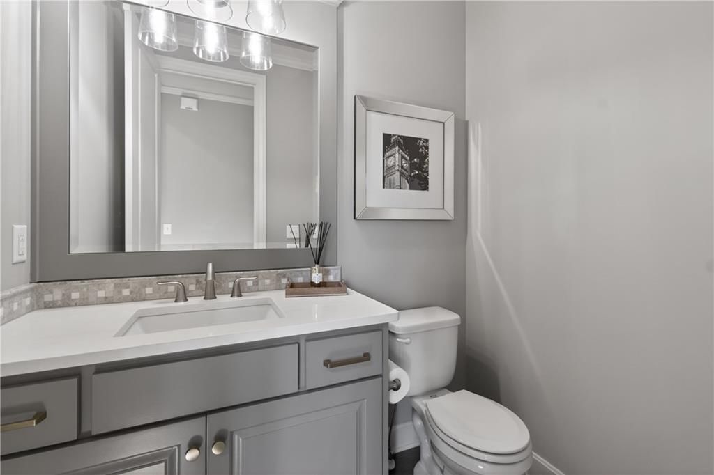 16141 Garnett Street — photo 27