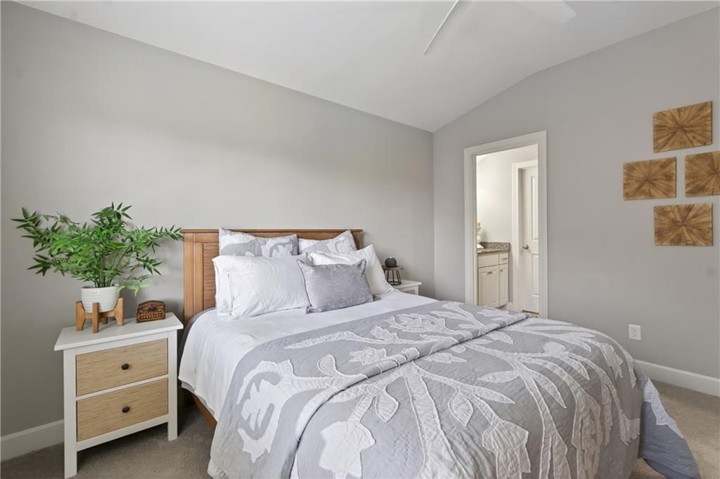 16141 Garnett Street — photo 40