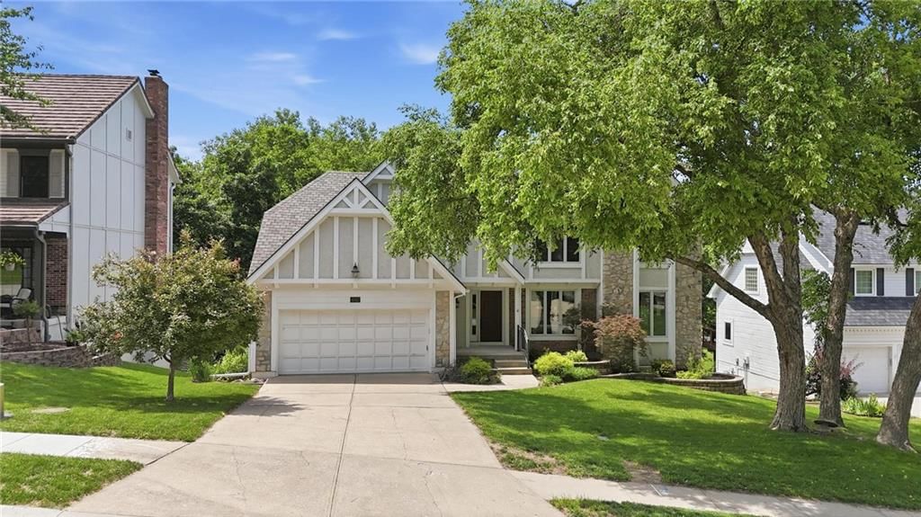 4142 NE Hampstead Drive — photo 2