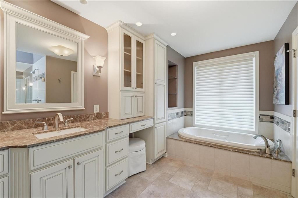 4142 NE Hampstead Drive — photo 24