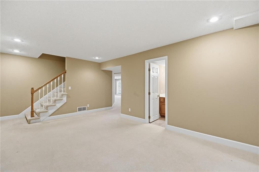 4142 NE Hampstead Drive — photo 32