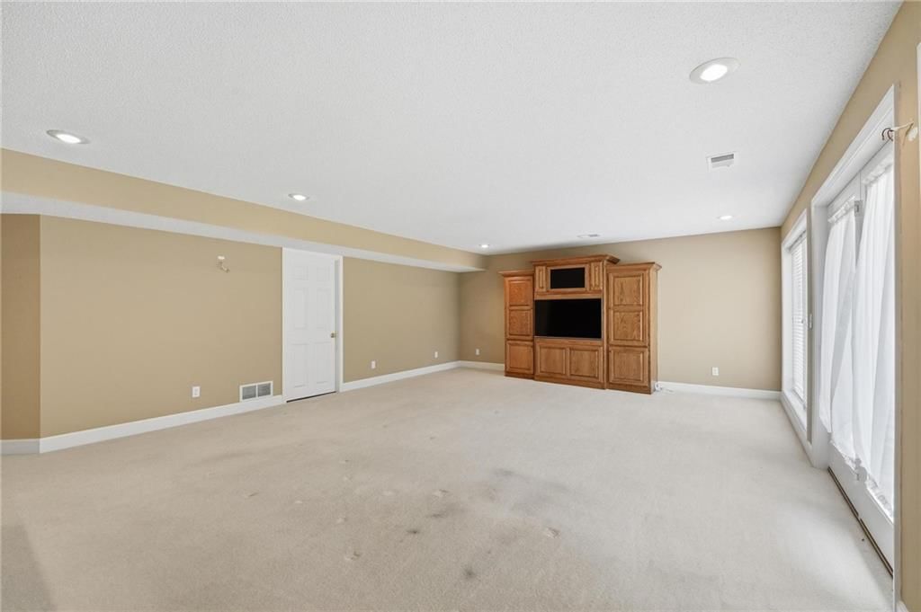 4142 NE Hampstead Drive — photo 42