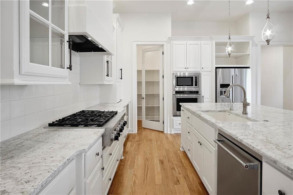 9320 Rosewood Drive — photo 24