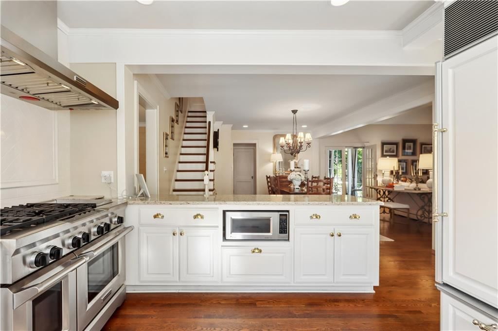 838 W 58th Street — photo 12