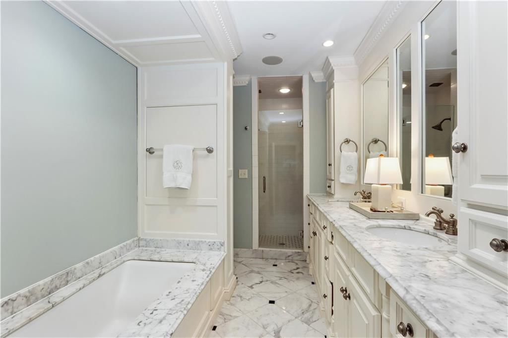 838 W 58th Street — photo 23