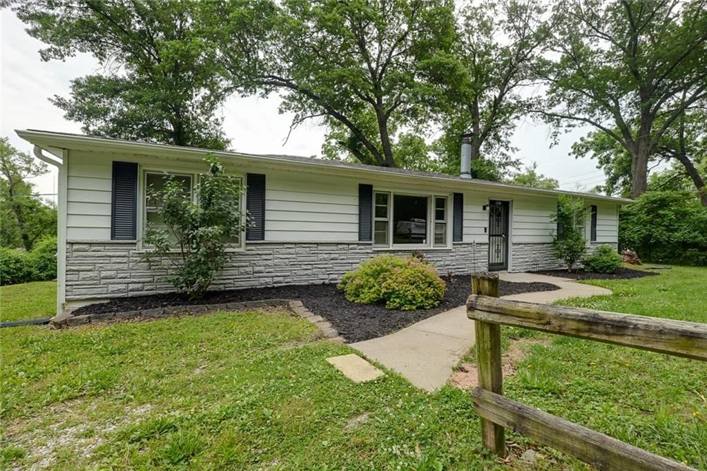 8527 Garfield Avenue — photo 3