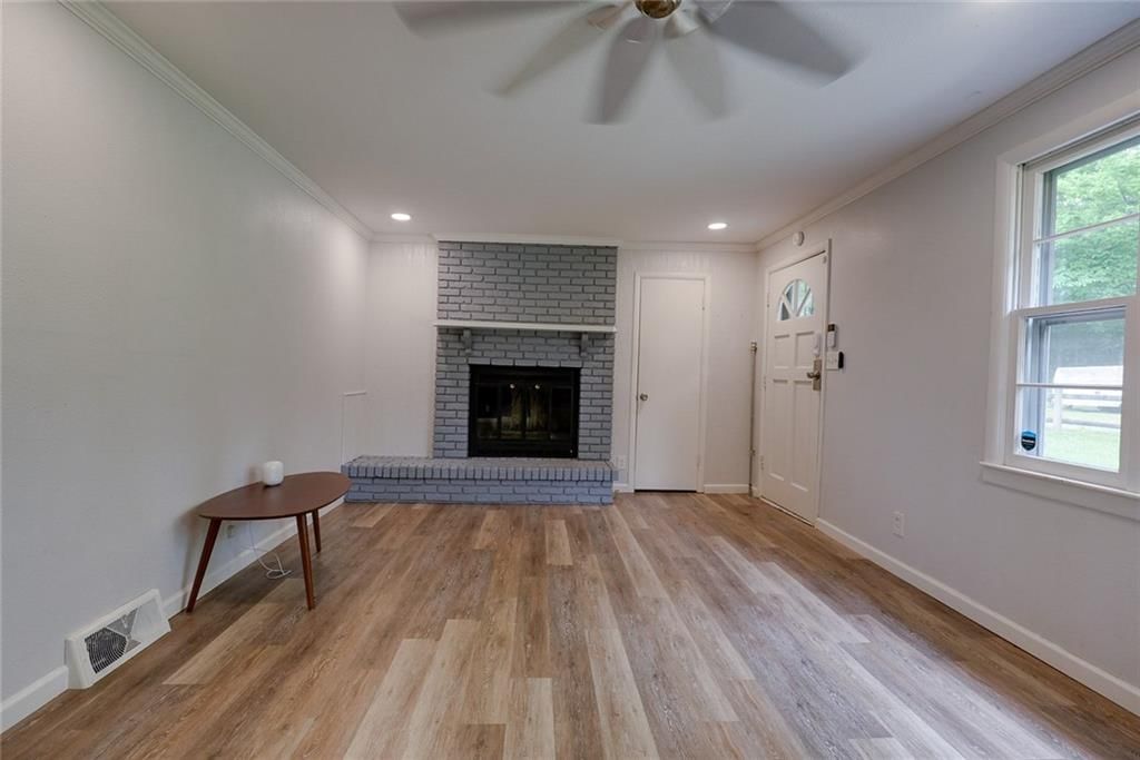8527 Garfield Avenue — photo 10