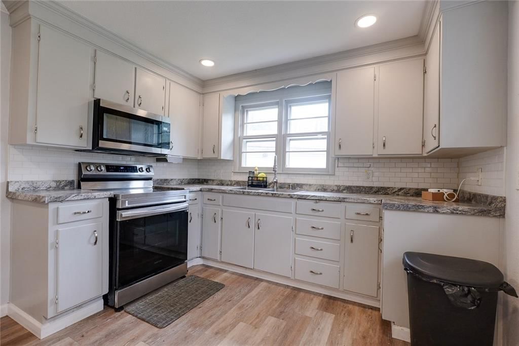 8527 Garfield Avenue — photo 16