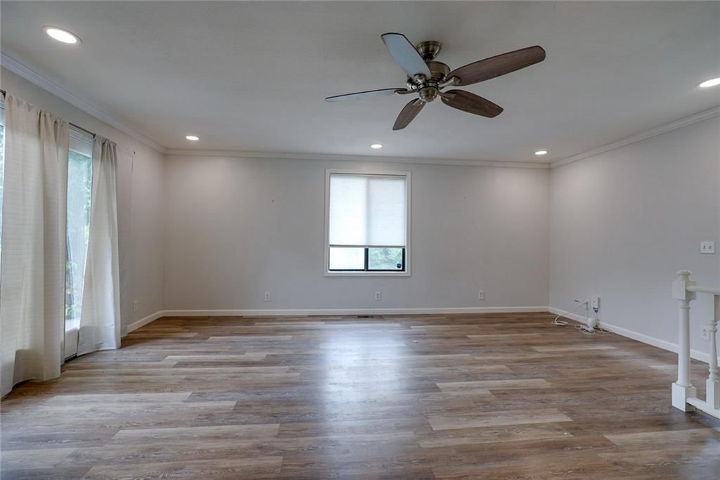 8527 Garfield Avenue — photo 18