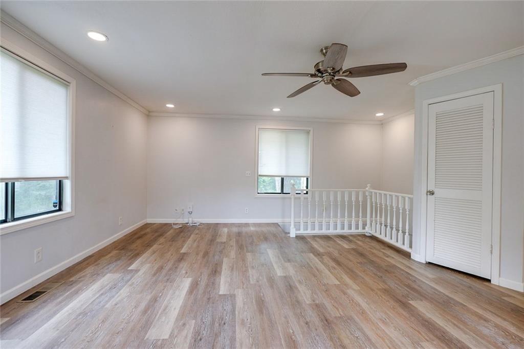 8527 Garfield Avenue — photo 19