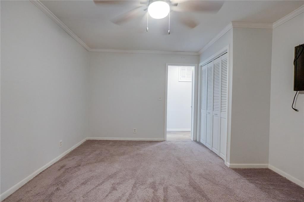 8527 Garfield Avenue — photo 24