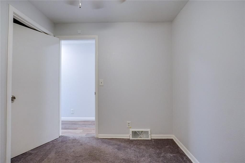 8527 Garfield Avenue — photo 26