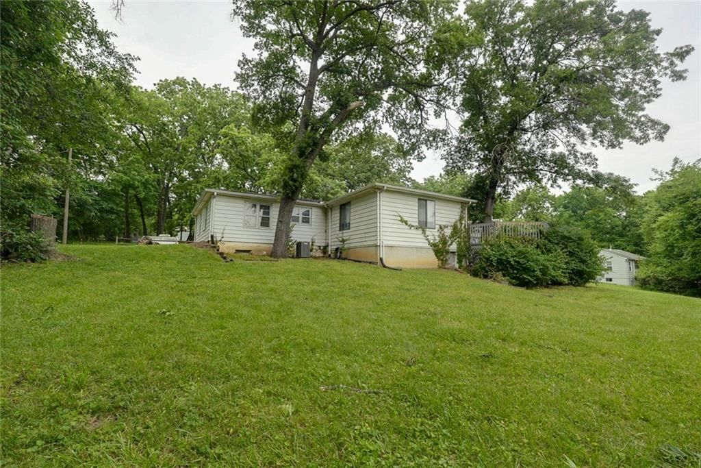 8527 Garfield Avenue — photo 38