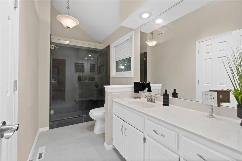 2112 NE Springbrook Street — photo 25
