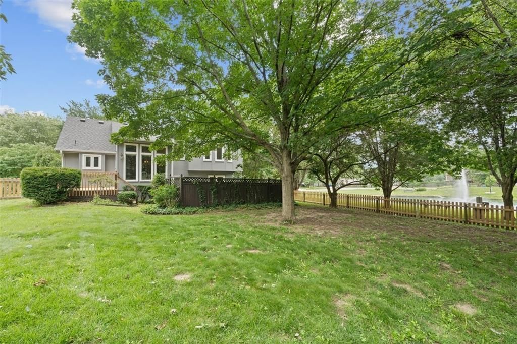 2112 NE Springbrook Street — photo 37
