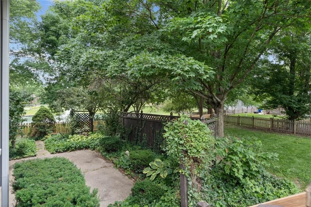 2112 NE Springbrook Street — photo 38
