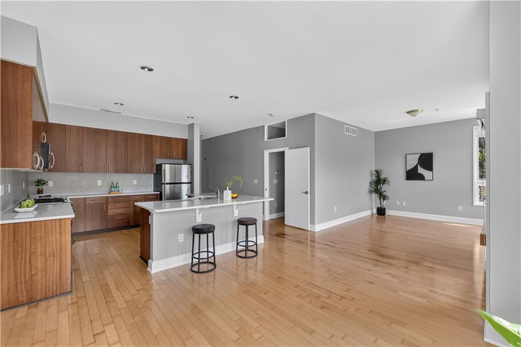4521 Wornall Road — photo 23