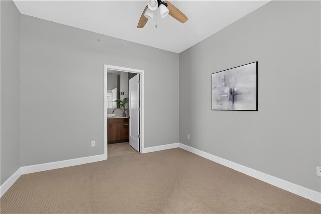 4521 Wornall Road — photo 27