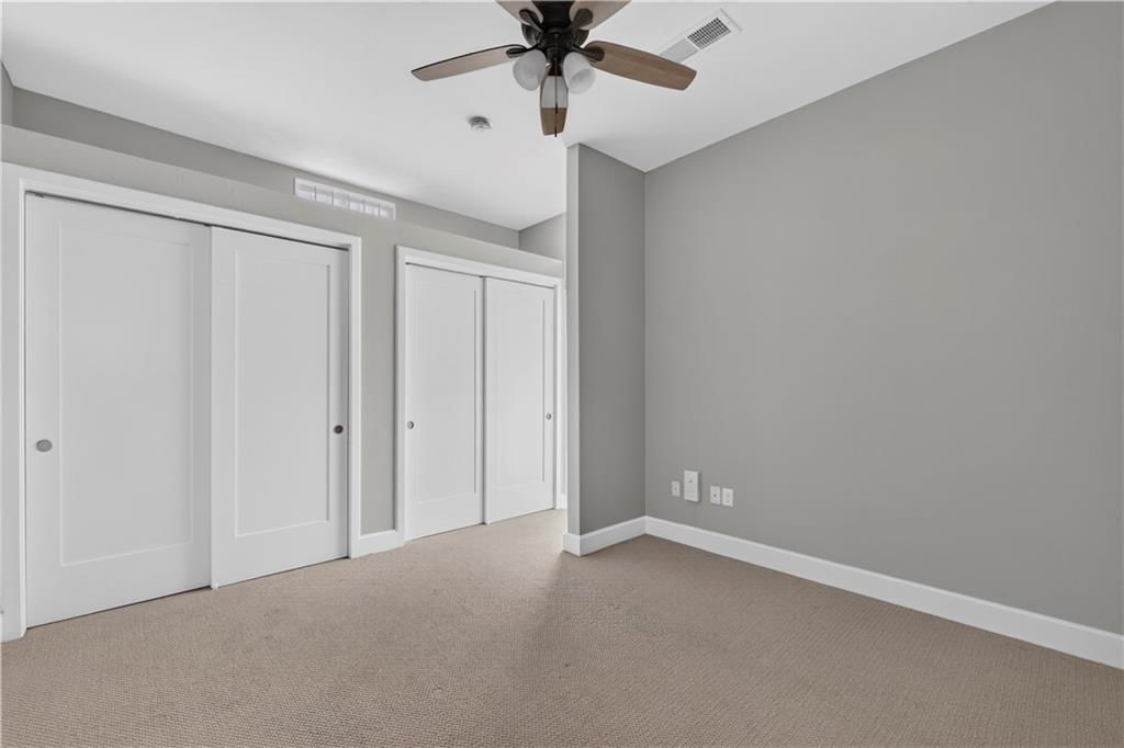 4521 Wornall Road — photo 29