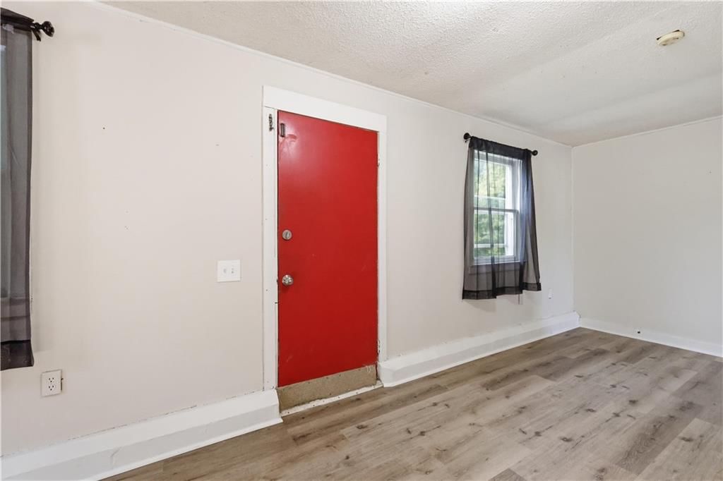 1312 Newman Street — photo 5