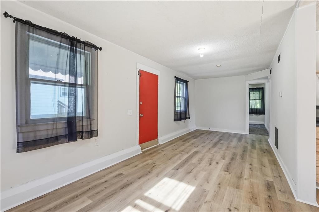 1312 Newman Street — photo 6
