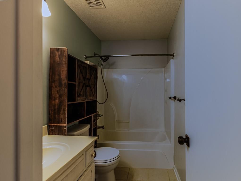 19507 E Woodsbury Road — photo 33