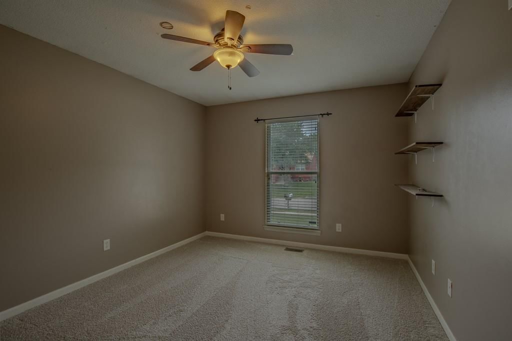 19507 E Woodsbury Road — photo 34