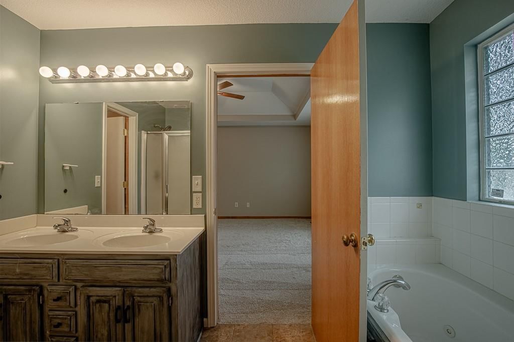19507 E Woodsbury Road — photo 45
