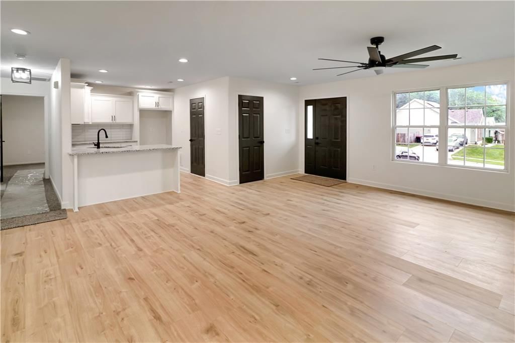 944 E Market Street — photo 11