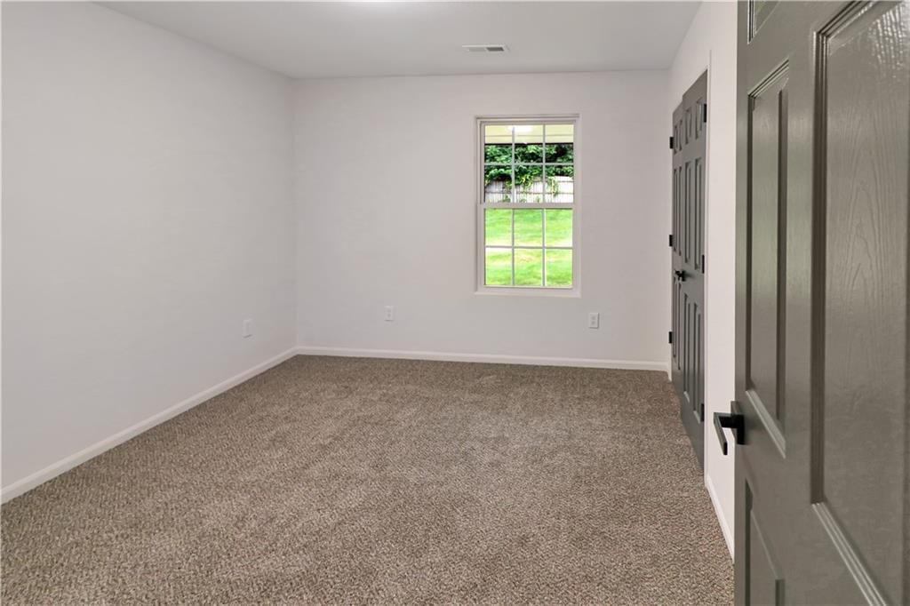 944 E Market Street — photo 15