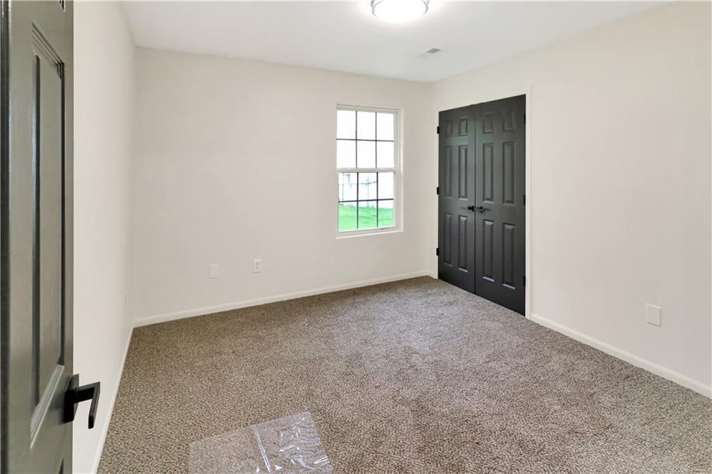 944 E Market Street — photo 16