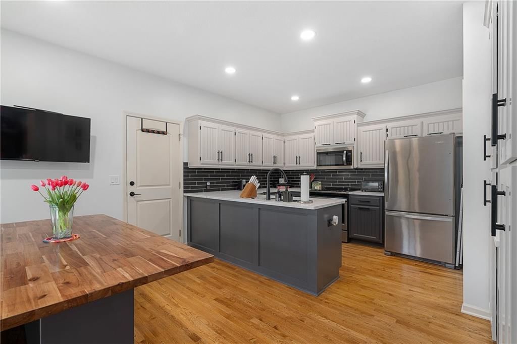 7892 W 157th Terrace — photo 5
