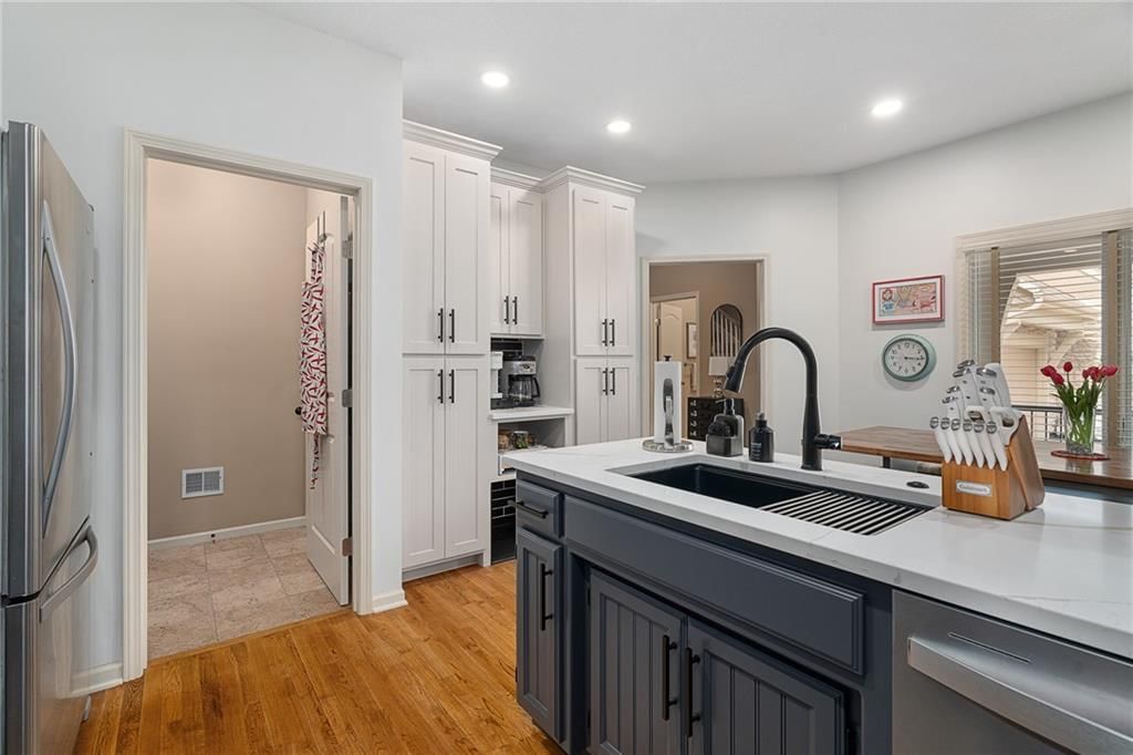7892 W 157th Terrace — photo 8