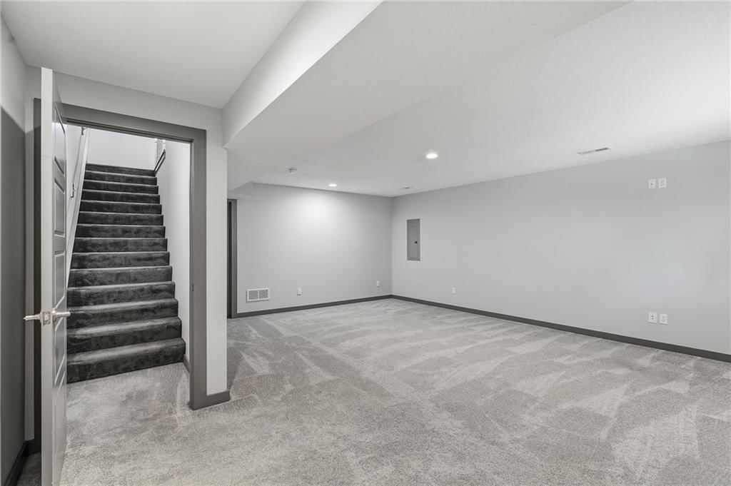 7607 N Mercier Court — photo 32