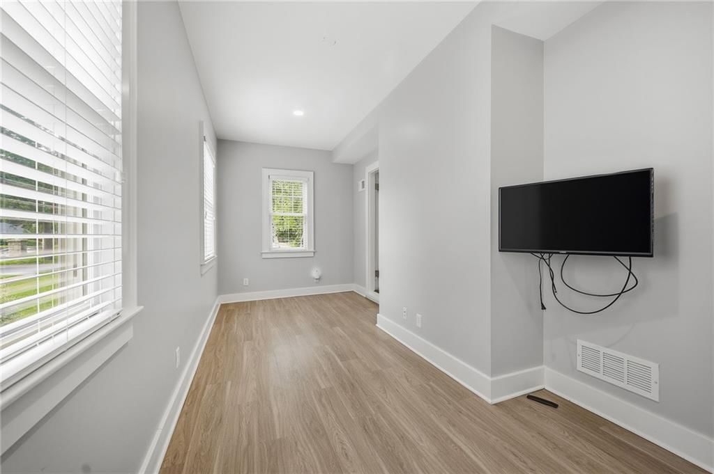 7441 Summit Street — photo 23