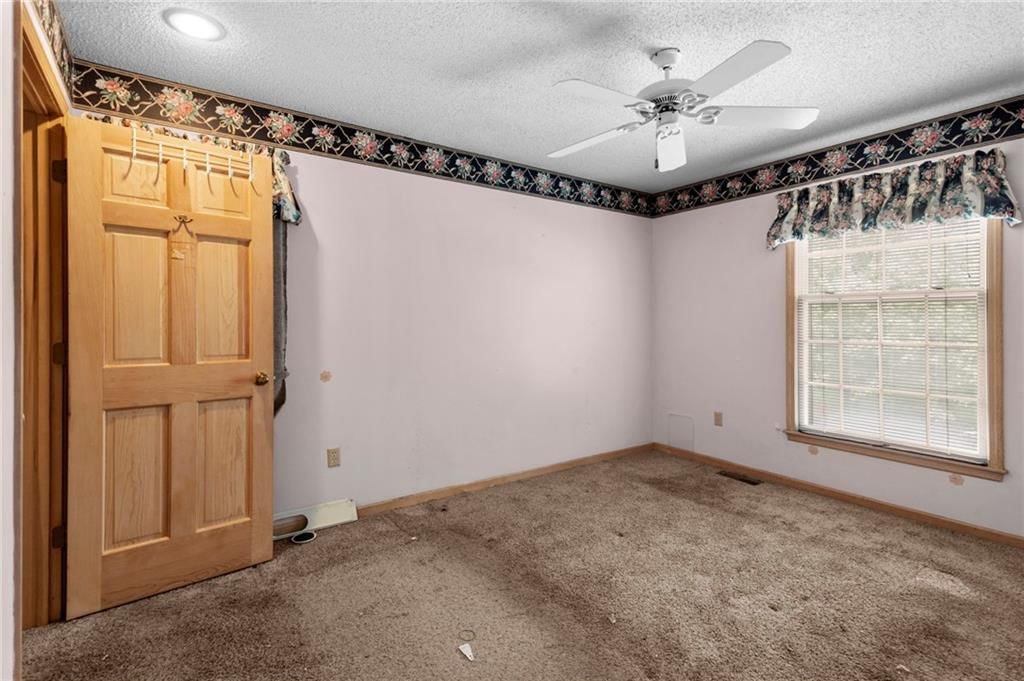 11450 S Hunter Drive — photo 16