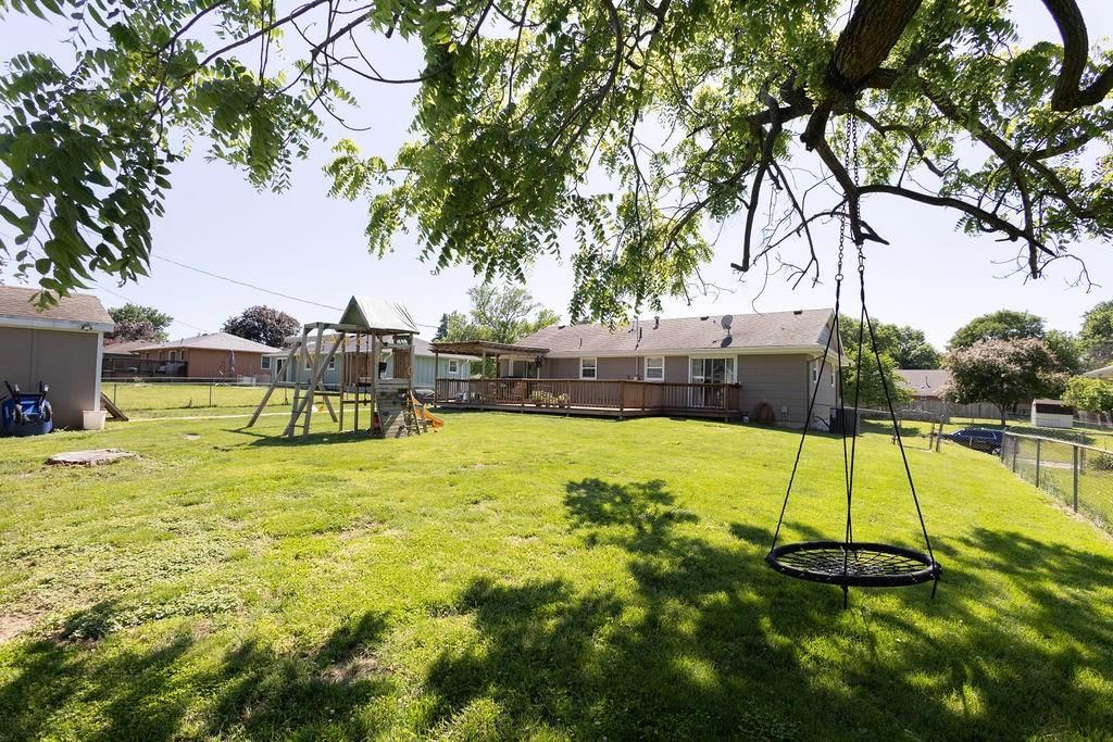 1501 Tamara Drive — photo 24