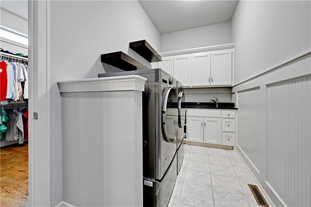 10511 S Red Bird Street — photo 32